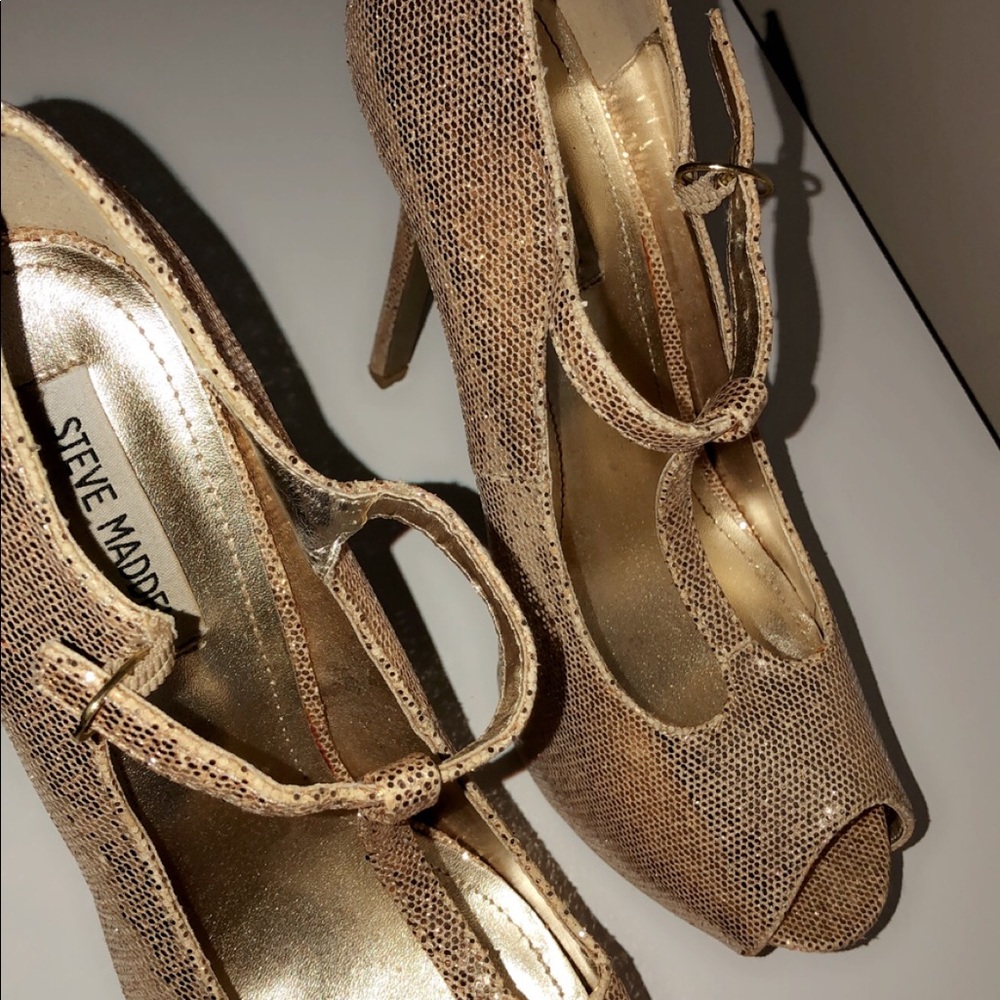 Heels - Picture 4 of 8